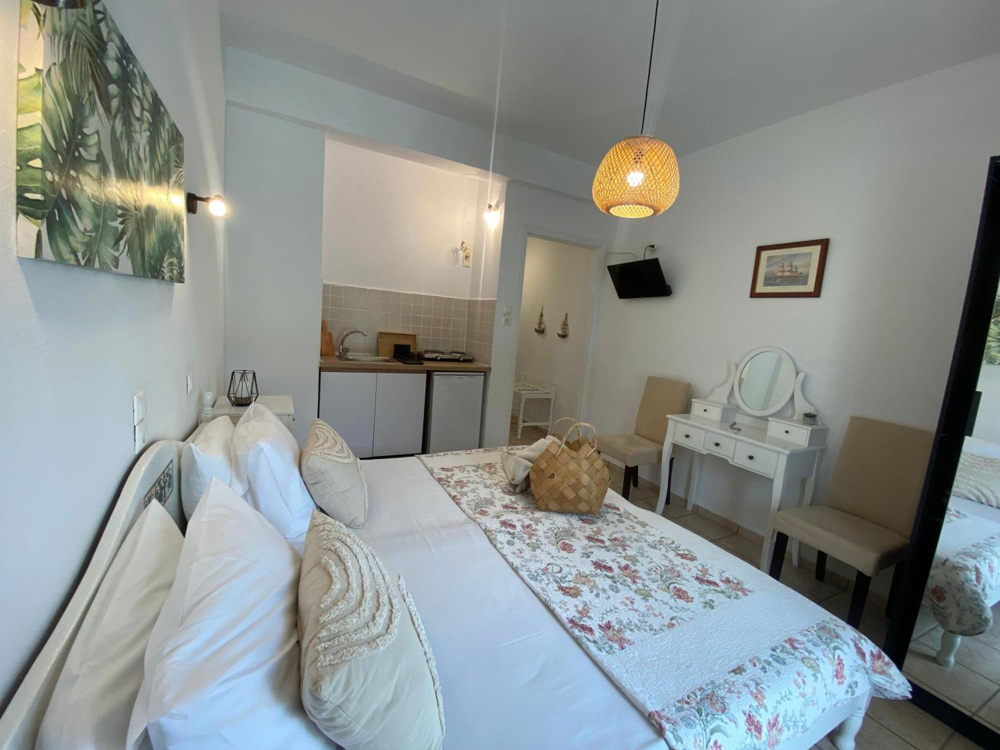 Fotis Studios Skopelos Town Exterior photo